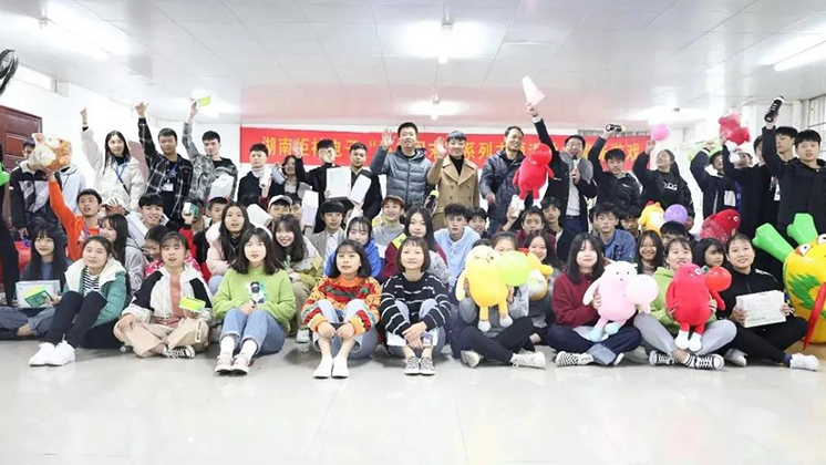 漲！漲！漲！炬神電子漲工資啦……